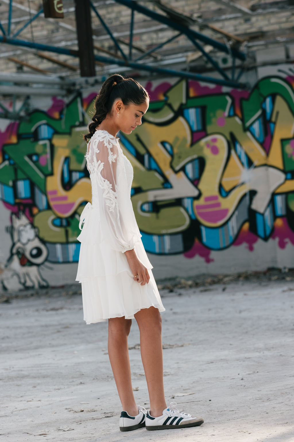 Konfirmationskjole Dahlia – chiffon og blonde